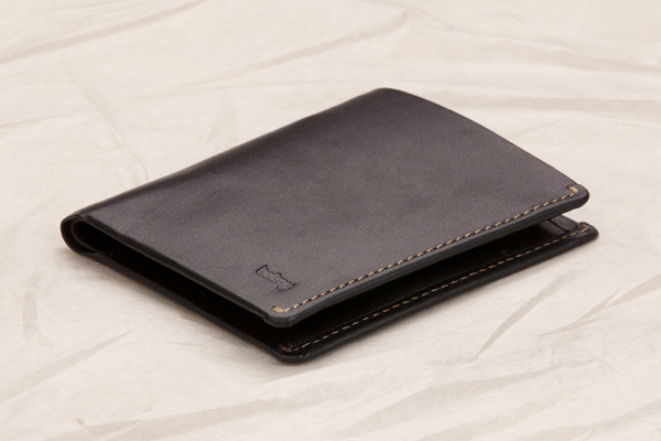 Bellroy's Note Sleeve Wallet Beats the BulgeEssential Homme Magazine