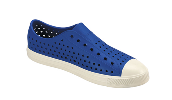 12 BEST SLIP-ON SNEAKERS FOR SUMMER 2012Essential Homme Magazine